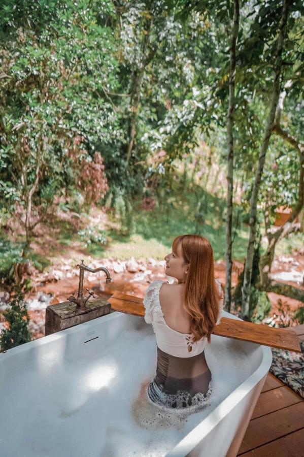 Hotel Nelamit เนรมิต à Chiang Mai Extérieur photo